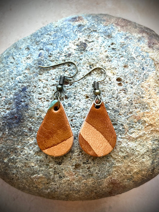 The Daily Dangle (Tear Drop 2 tone)