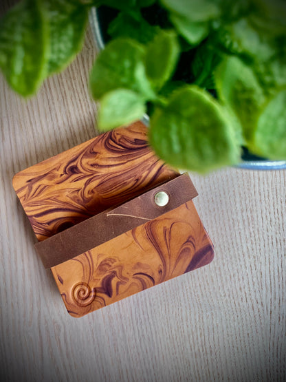 The Sip Slip, (Range Tan/Cordovan Marble)